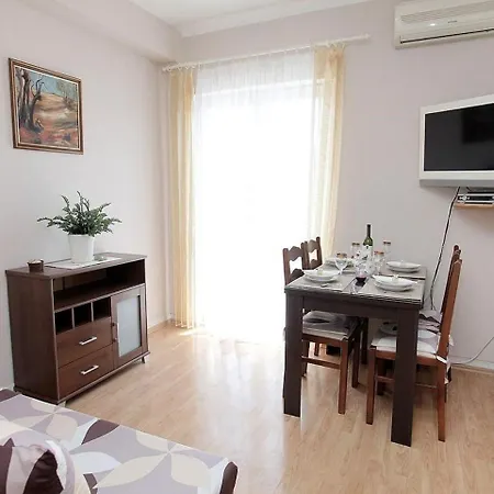 In 36231 Apartment